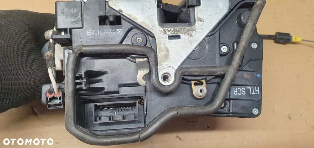 Zamek lewy tył tylny dociąg BMW 7 E65 7028909 - 4