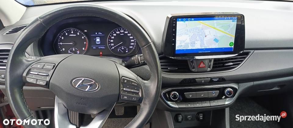 Hyundai i30 1.5 DPI Classic + - 5