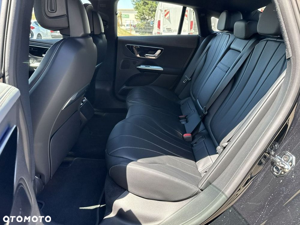Mercedes-Benz EQE 350+ 90.5kWh Electric Art - 15