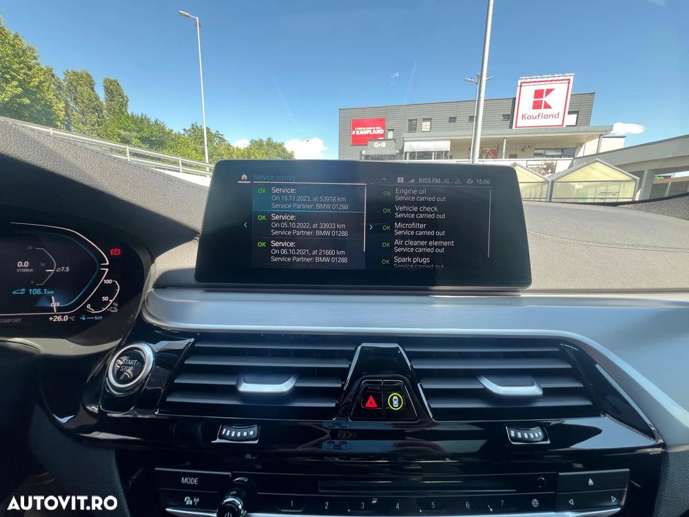 BMW Seria 5 530e Aut. Luxury Line - 17