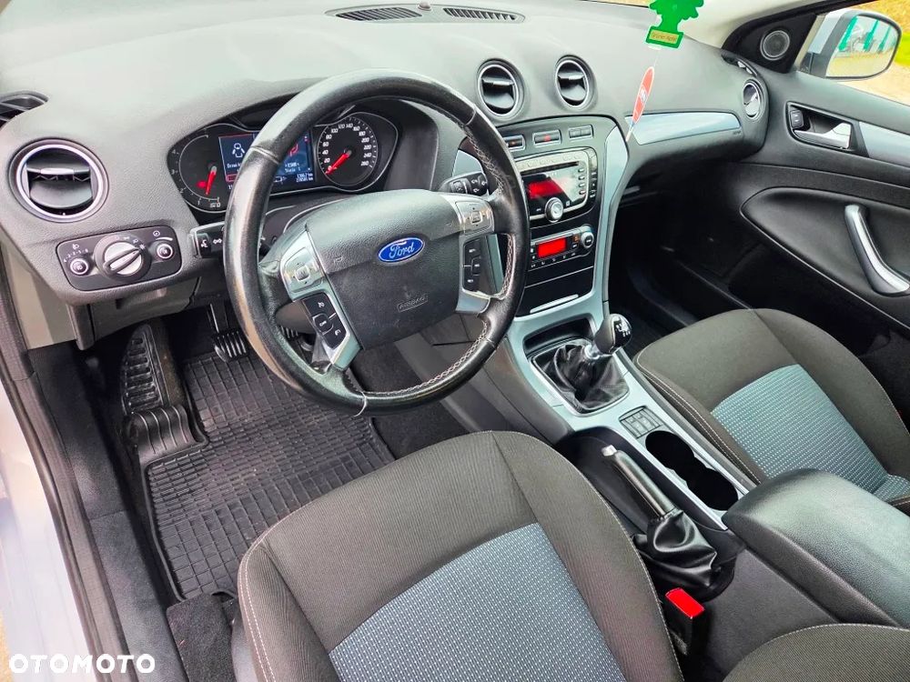 Ford Mondeo 1.6 TDCi Titanium - 27