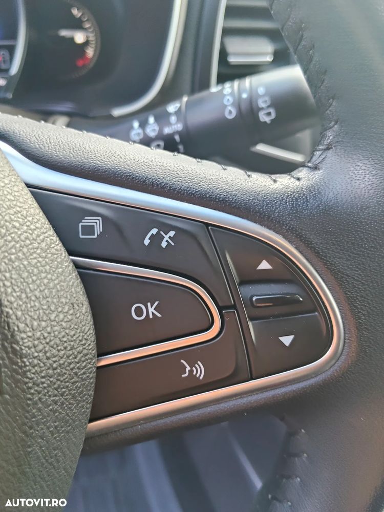 Renault Megane ENERGY dCi 110 EDC INTENS - 24