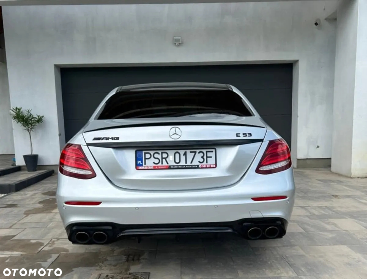 Mercedes-Benz Klasa E - 10