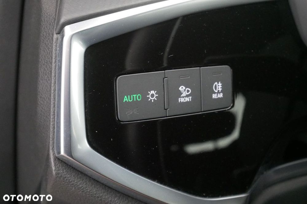 Audi Q3 Sportback - 28