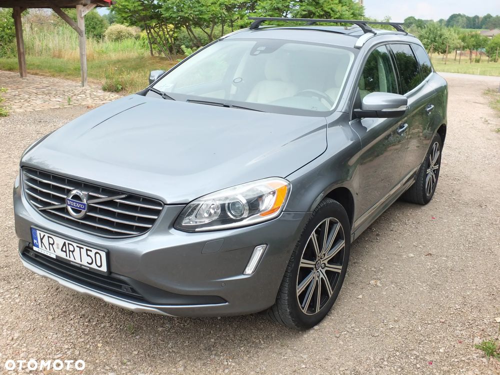 Volvo XC 60 T6 AWD Geartronic Summum - 2