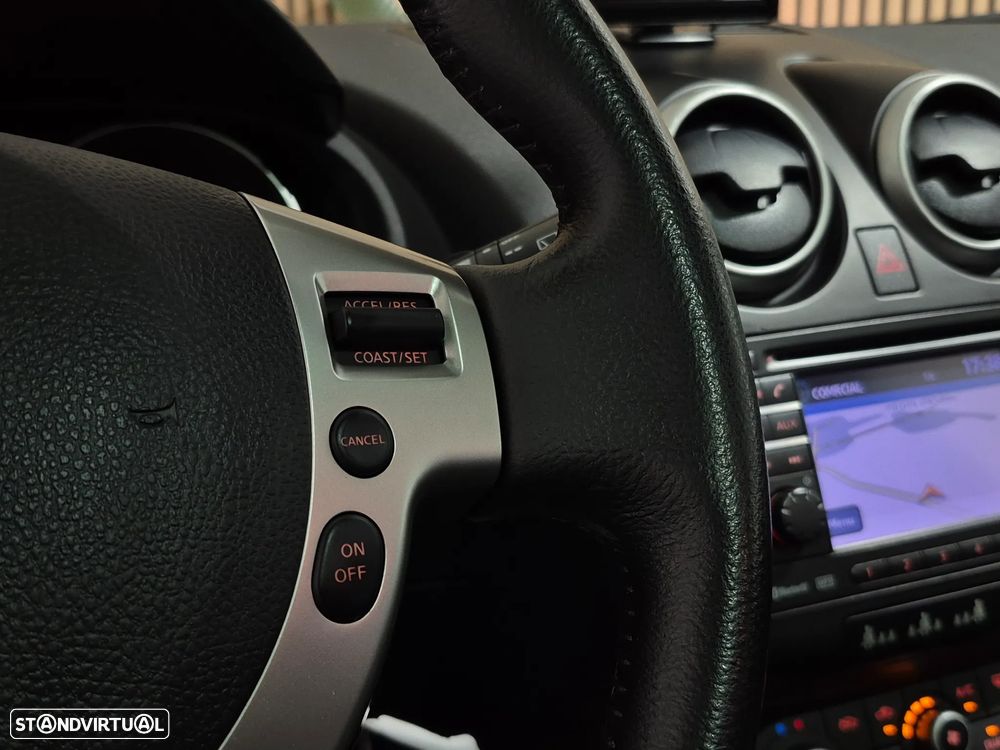 Nissan Qashqai 1.6 Tekna Premium 17 - 30