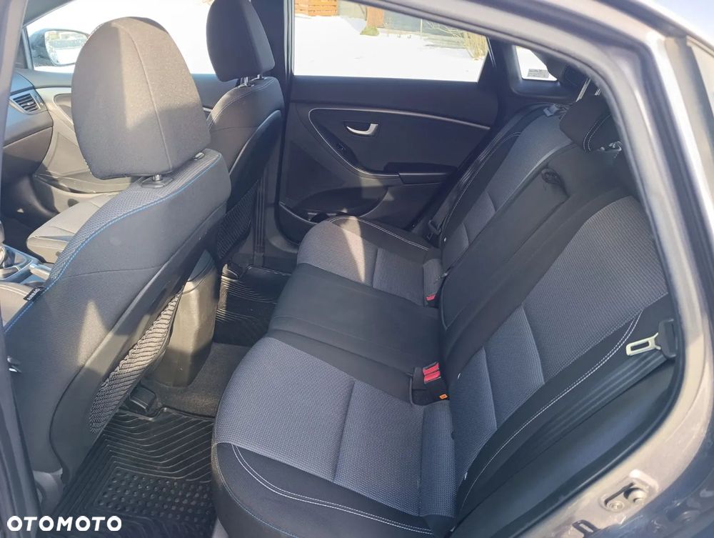 Hyundai i30 1.6 CRDi BlueDrive Go - 10