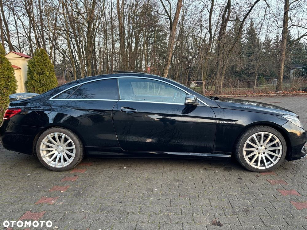 Mercedes-Benz Klasa E 500 7G-TRONIC V8 Edition - 4