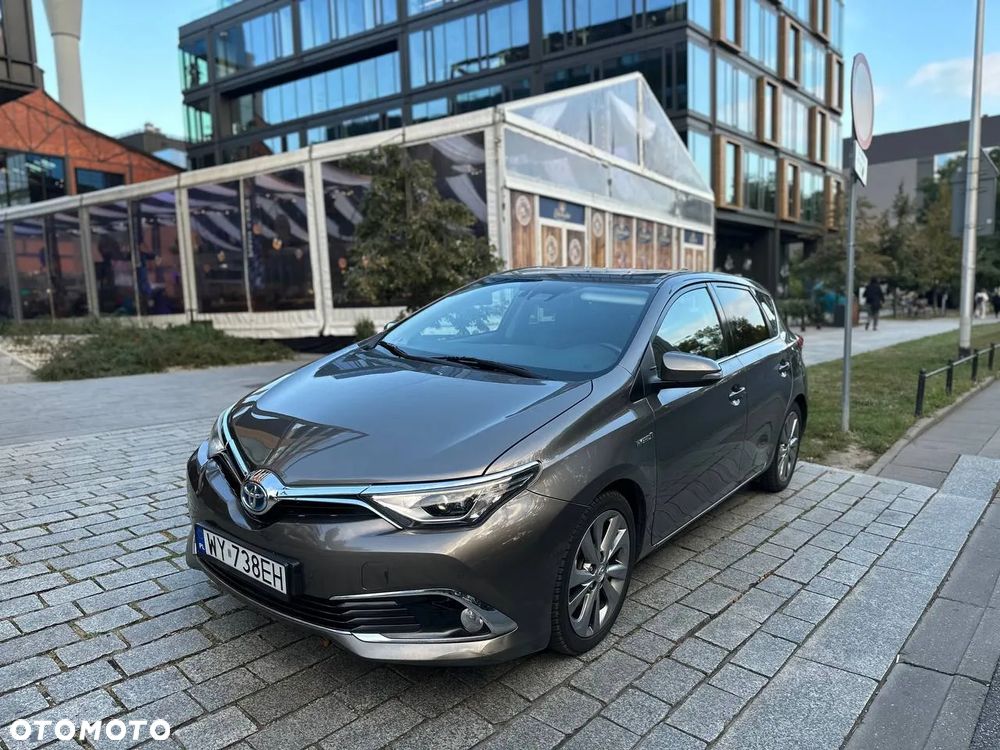 Toyota Auris Hybrid 135 Active - 1