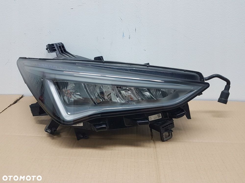 LAMPA PRZÓD PRAWA SEAT CUPRA BORN FULL LED 10F941008K