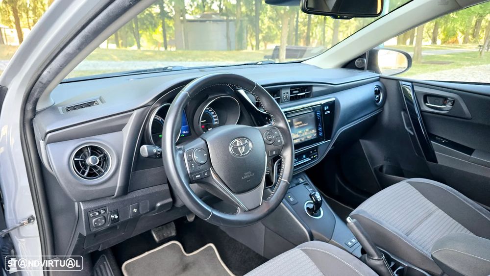 Toyota Auris 1.8 HSD Comfort +P.Techno+P.Sport - 33