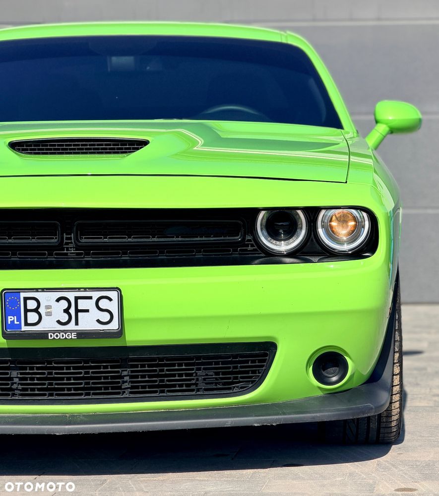 Dodge Challenger 5.7 R/T - 25