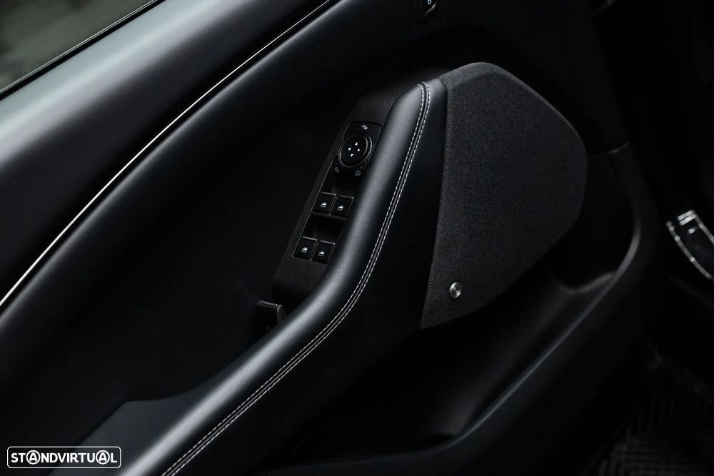 Ford Mustang Mach-E Standard - 19