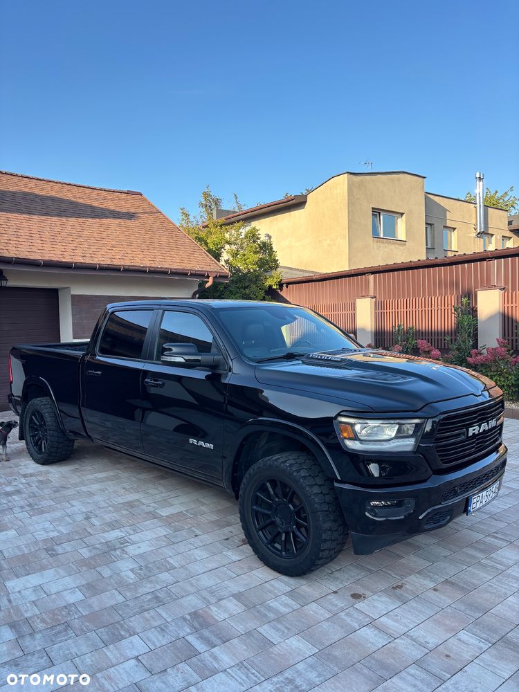 RAM 1500 5.7 eTorque Crew Cab Longbed Laramie Black - 2