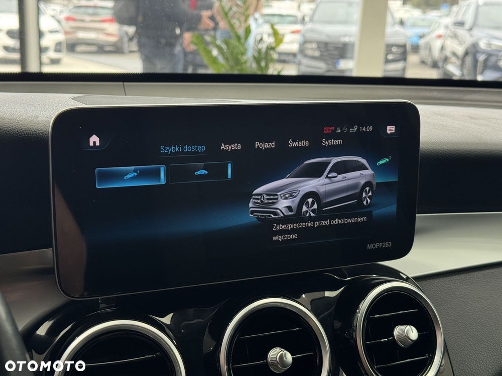 Mercedes-Benz GLC - 31