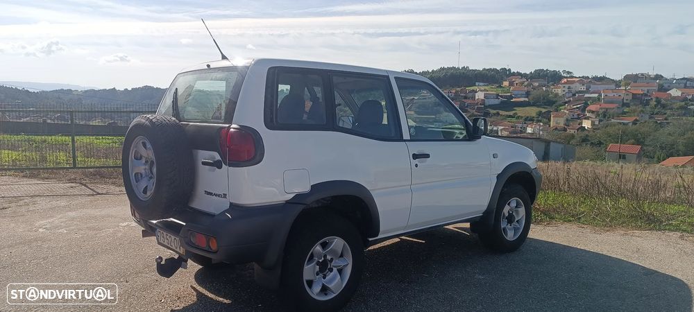 Nissan Terrano II 2.7 TD - 4