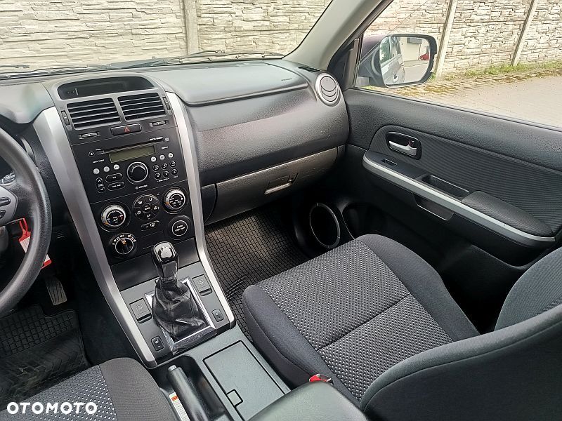 Suzuki Grand Vitara 2.0 TD - 24