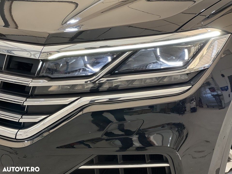 Volkswagen Touareg - 35