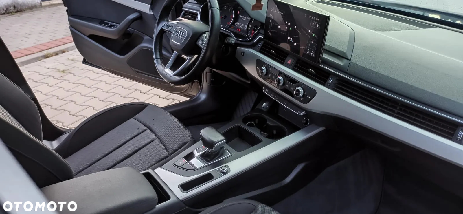 Audi A4 Avant 30 TDI S tronic - 26