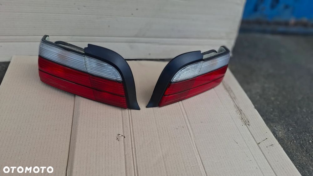 BMW E36 CABRIO COUPE LAMPY TYŁ TYLNIE MA PAKIET - 1