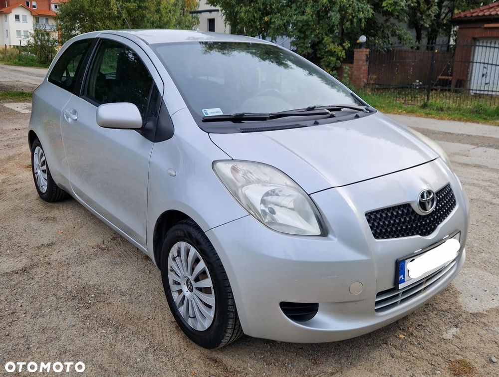 Toyota Yaris - 2