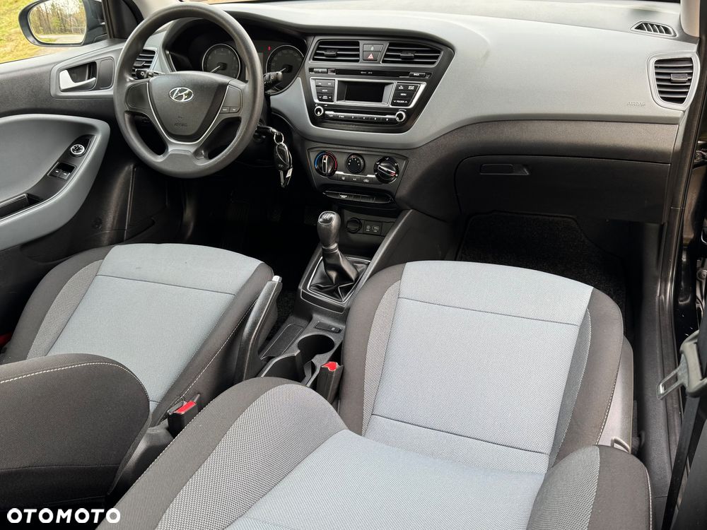 Hyundai i20 1.2 GO - 26