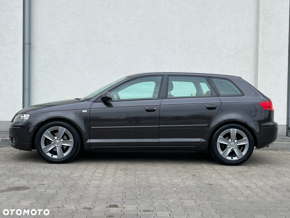 Audi A3 Sportback 1.6 FSI Ambition - 6