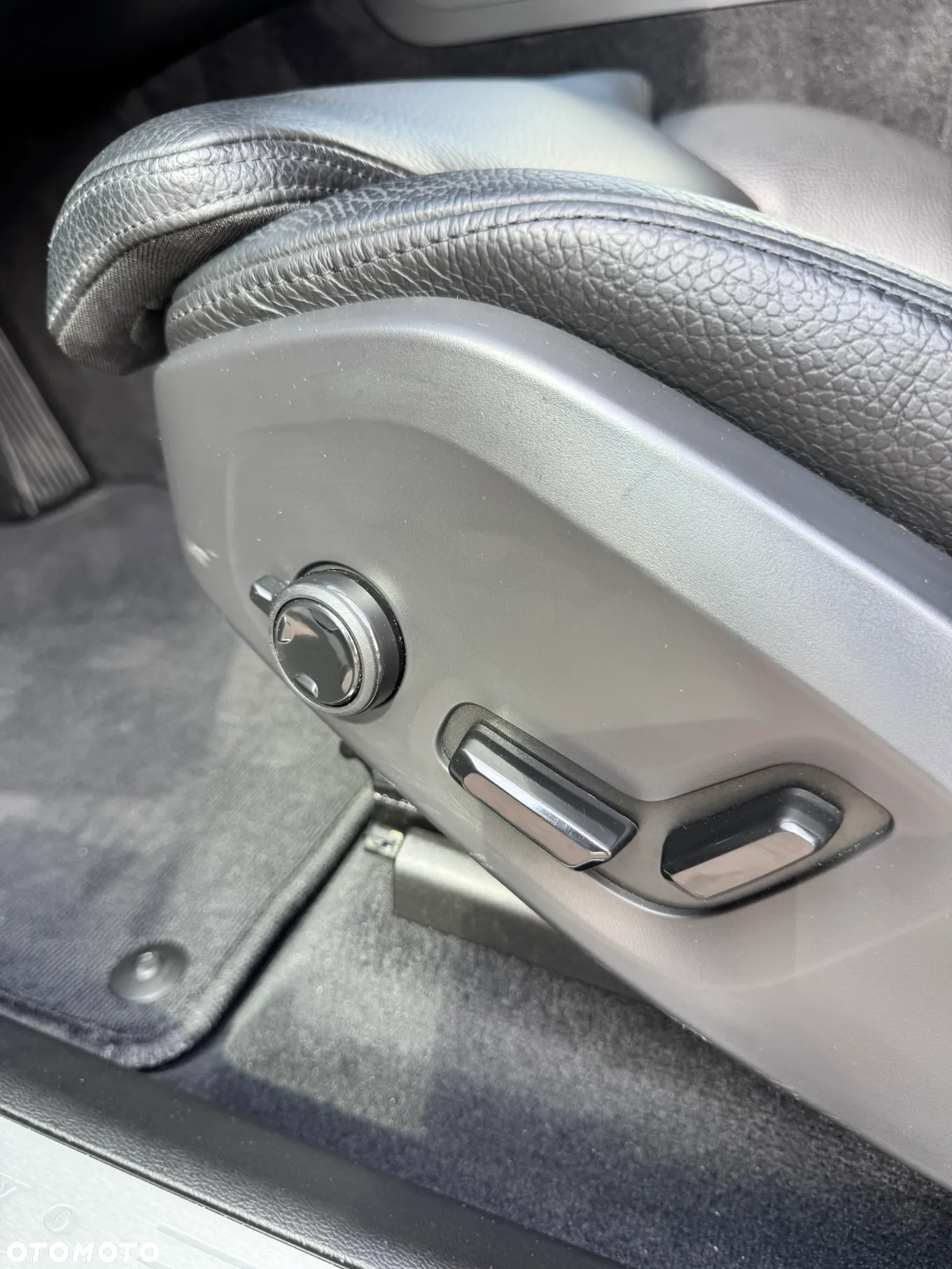 Volvo XC 60 - 35