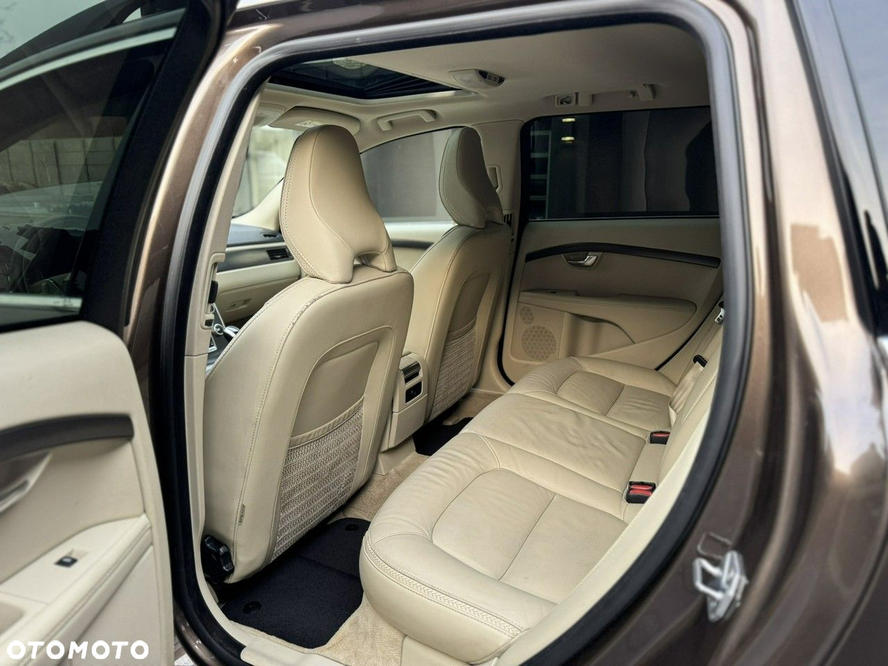 Volvo XC 70 - 15