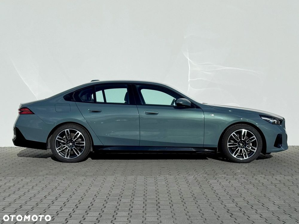 BMW Seria 5 520d xDrive mHEV M Sport - 5