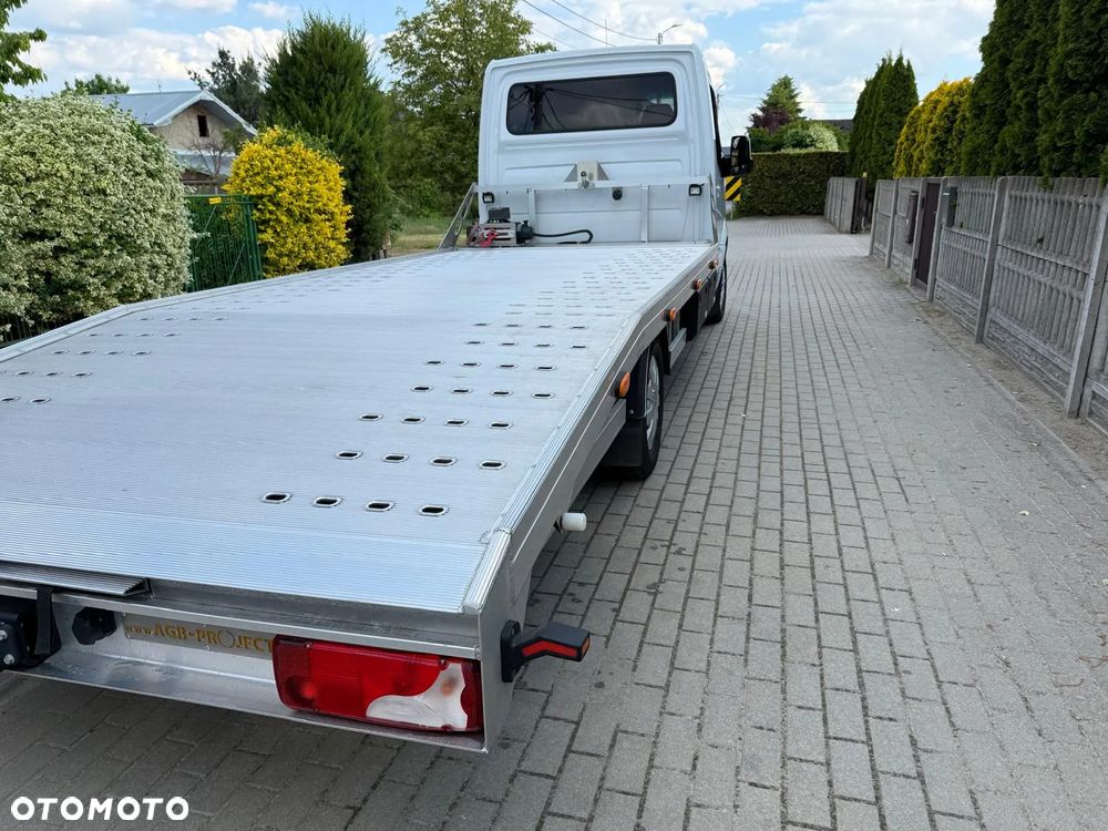 Mercedes-Benz Sprinter - 4