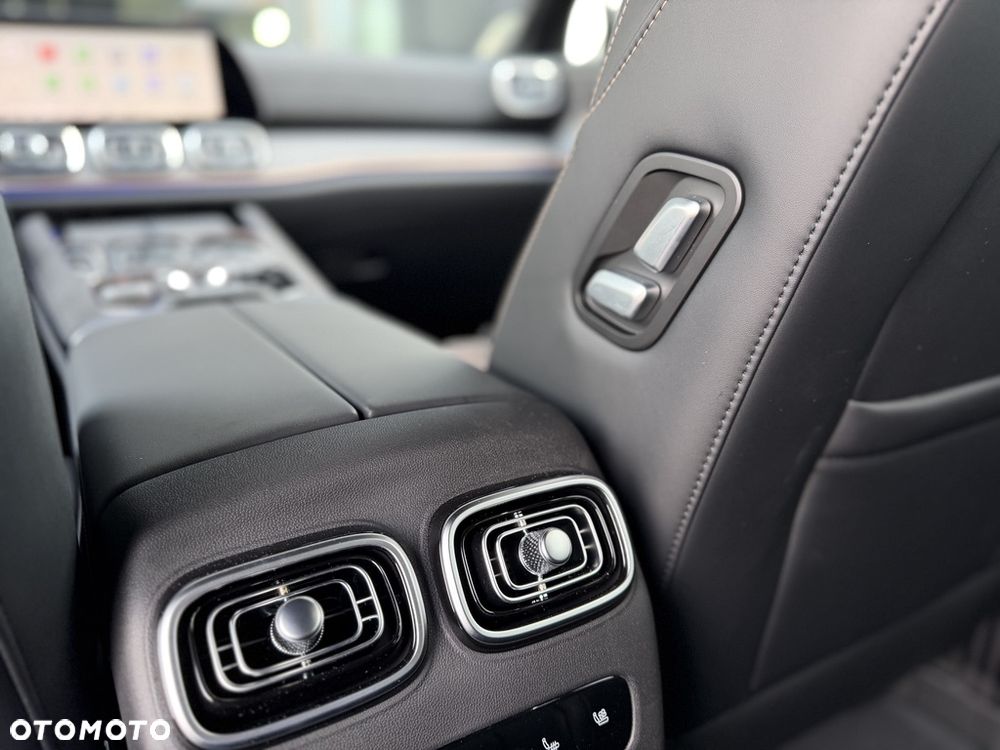 Jaecoo 8 - 25