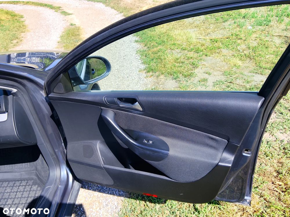 Volkswagen Passat 2.0 TSI Sportline - 11