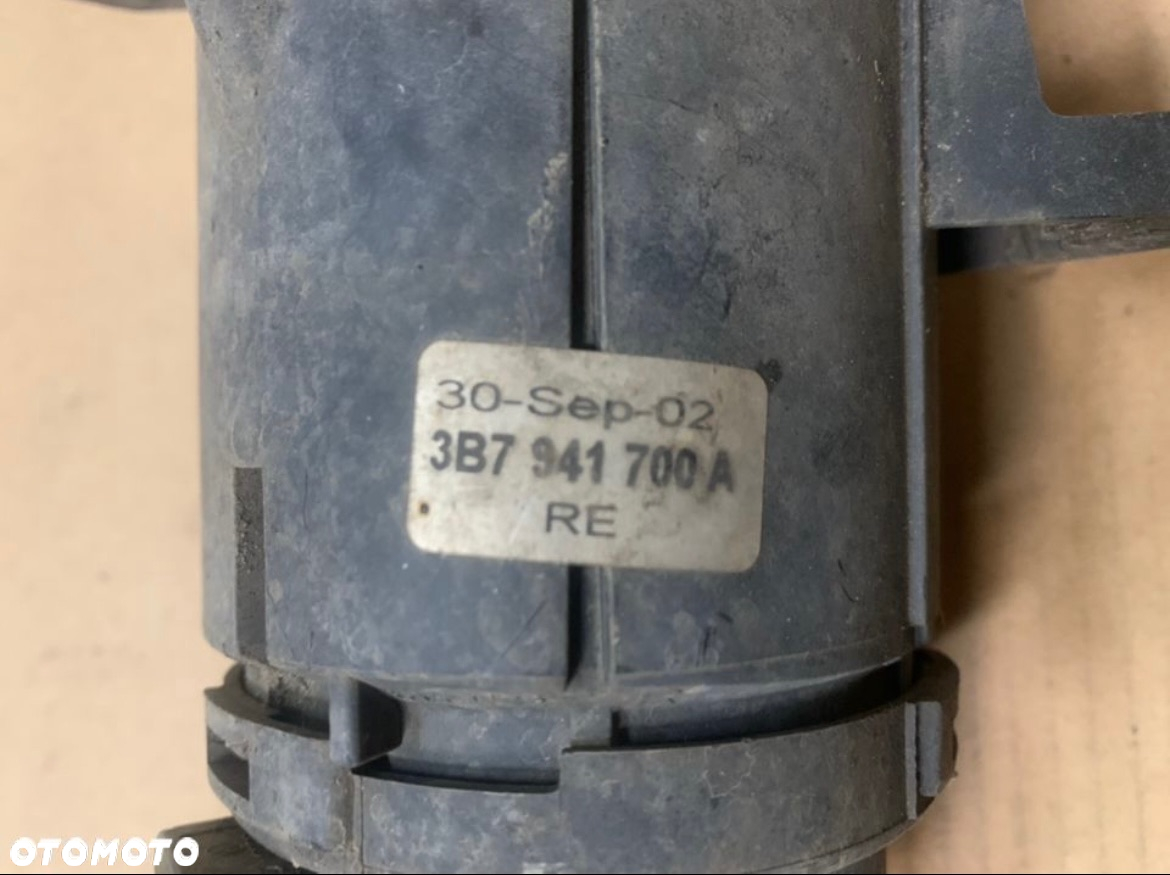 3B7941700 Lampa przeciwmgielna halogen prawy vw passat b5 FL - 4