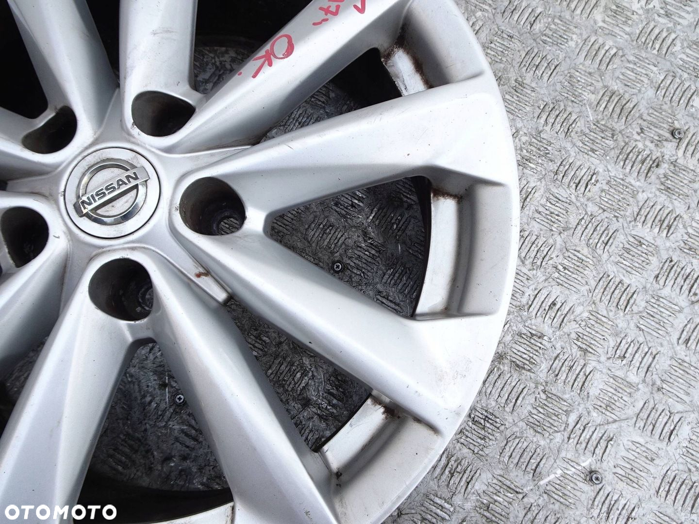 Alufelga Nissan Qashqai J11 17" 5x114.3 ET 40 - 4