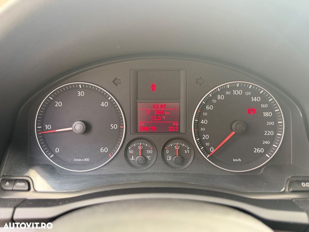 Volkswagen Golf - 6