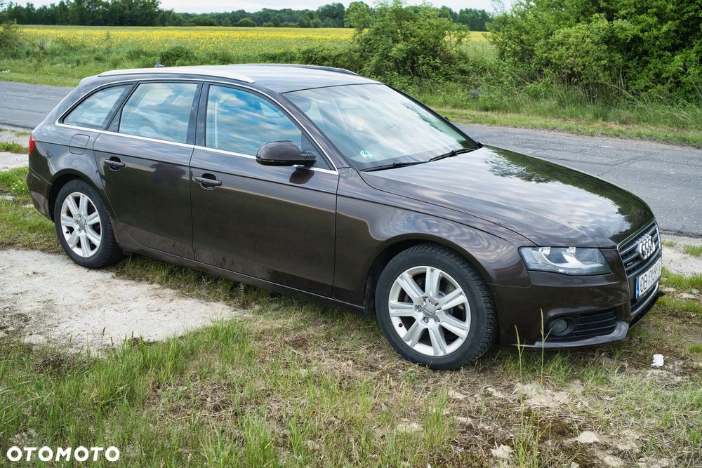 Audi A4 Avant 2.0 TDI DPF quattro Attraction - 4