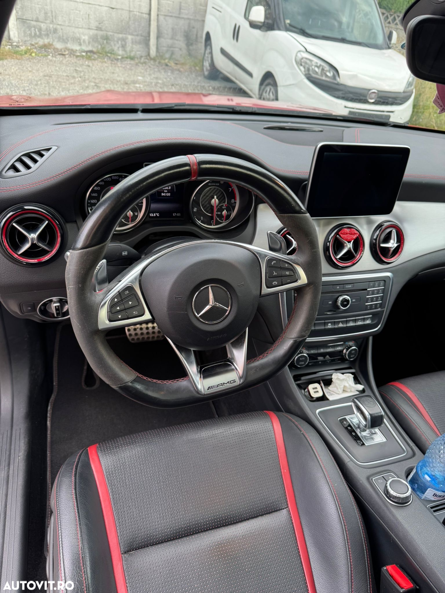 Mercedes-Benz CLA - 11