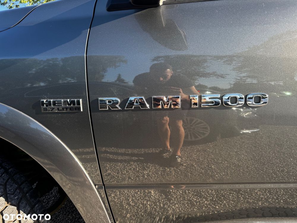 Dodge RAM 5.7 4x4 - 8