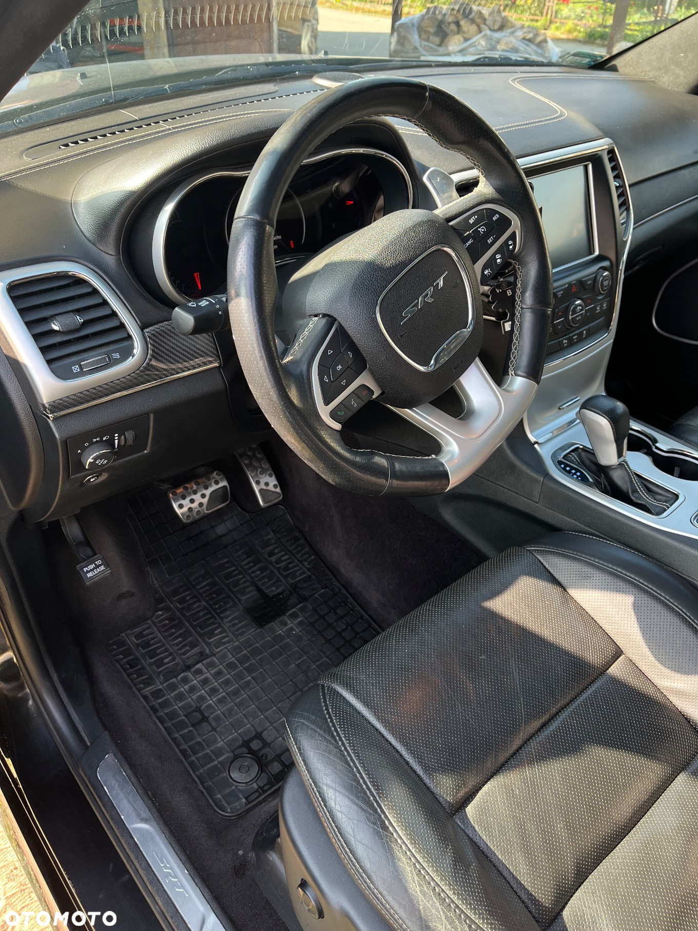 Jeep Grand Cherokee 6.4 V8 Hemi 4WD Automatik SRT - 25