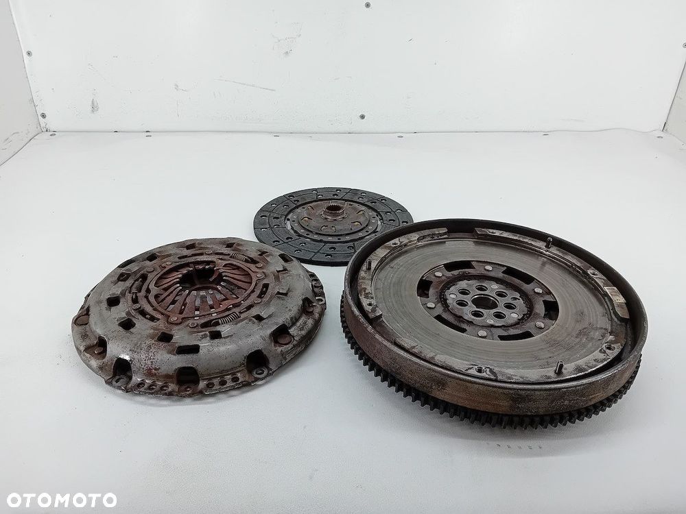 KOŁO DWUMASOWE KOMPLETNE FIAT DUCATO IV 55229617   504376641 2.3 D - 4