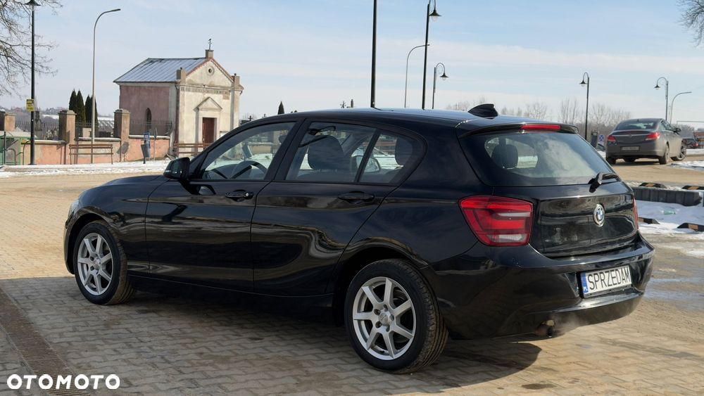 BMW Seria 1 114i - 5