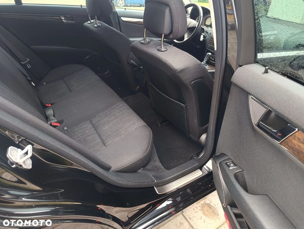 Mercedes-Benz Klasa C 180 Kompressor Automatik Elegance - 17