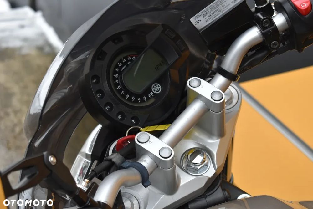 Yamaha FZ6 - 21