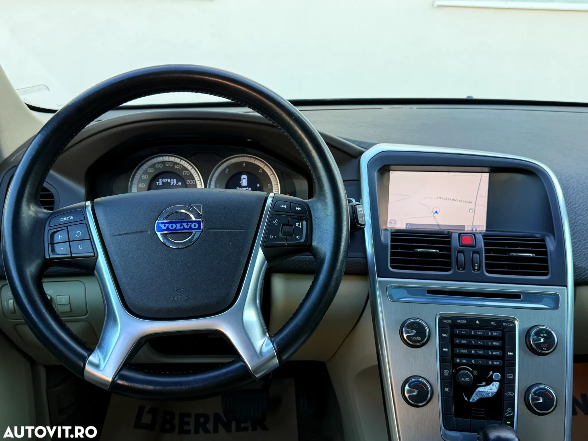 Volvo XC 60 2.4D AWD Aut. Summum - 7