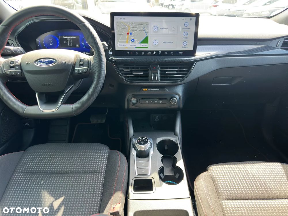 Ford Focus SW - 21