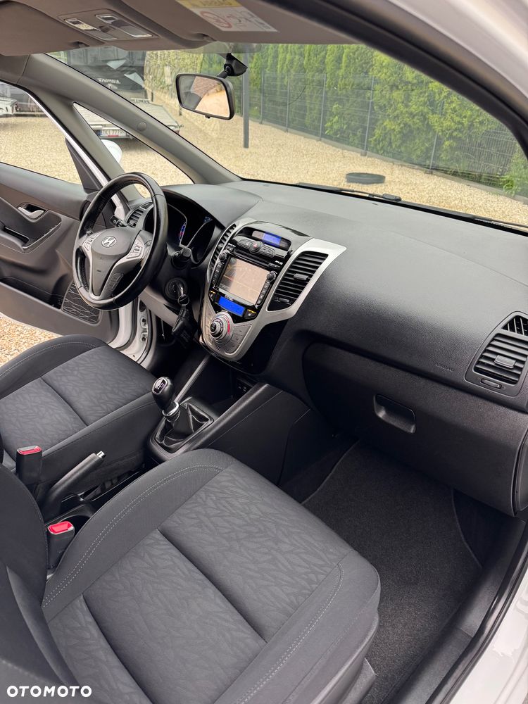 Hyundai ix20 1.4 Premium blue - 27