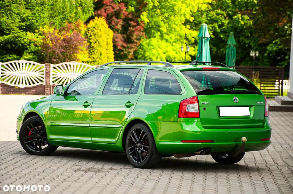 Skoda Octavia 2.0 TSI RS - 15