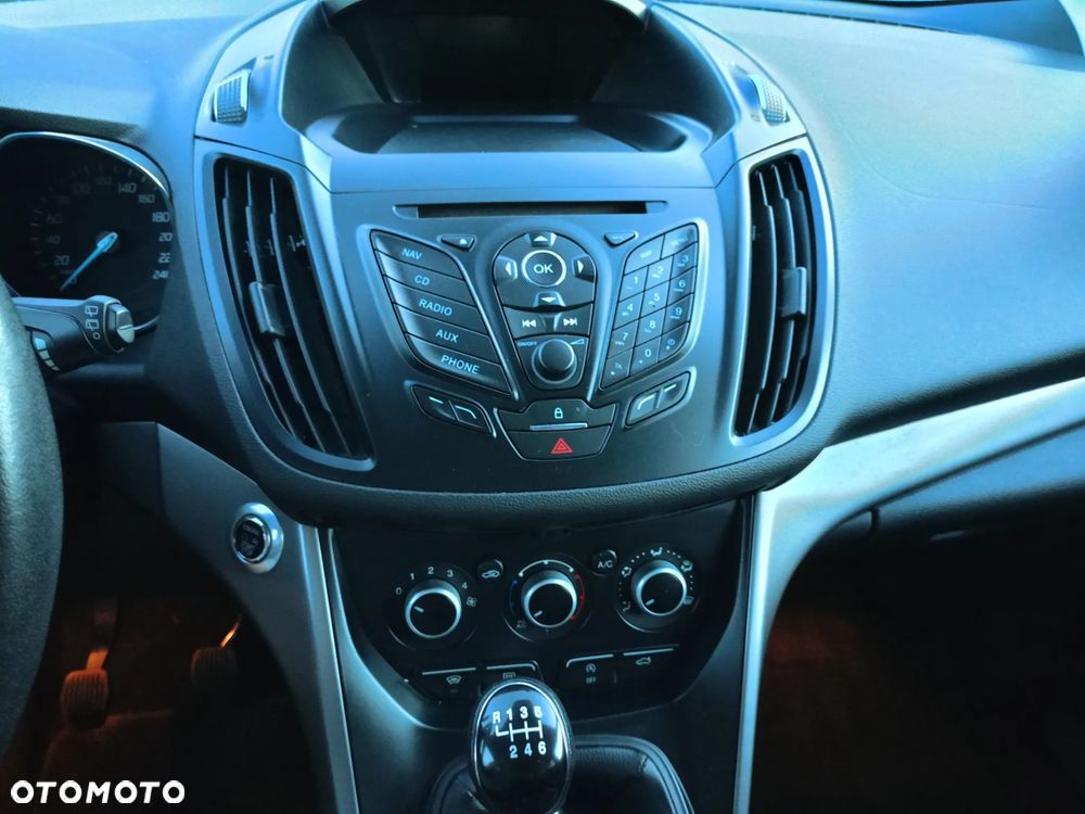 Ford Kuga 1.5 EcoBoost 2x4 Business Edition - 11