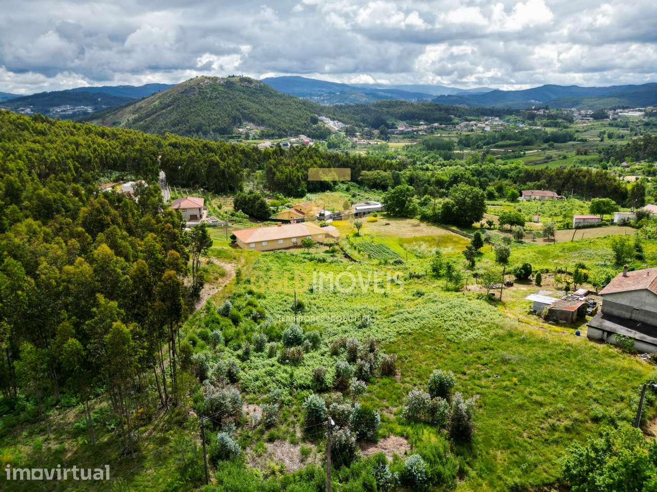 Terreno Para Construção  Venda em Santa Maria de Sardoura,Castelo de P - Grande imagem: 2/10